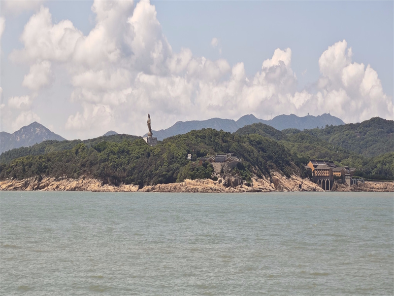 舟山市海葬服务中心地址一对一撒海