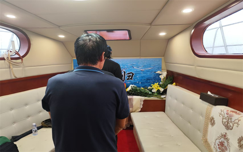 普陀山海葬案例一次结合传统手工艺表演的纪念活动实录