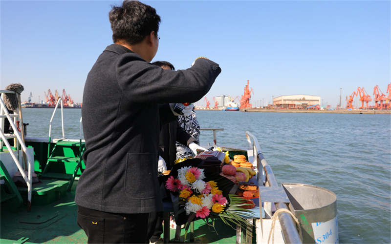 普陀山海葬案例一次结合公益活动的纪念海葬实践-1